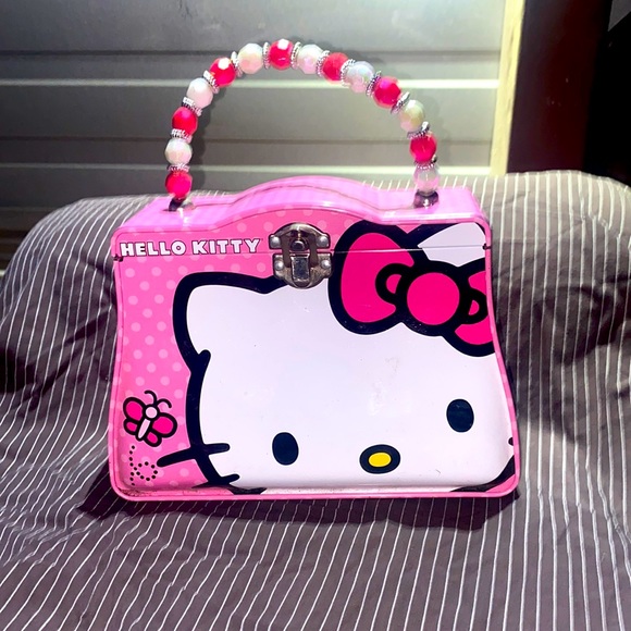 Hello kitty tin box - Picture 1 of 4